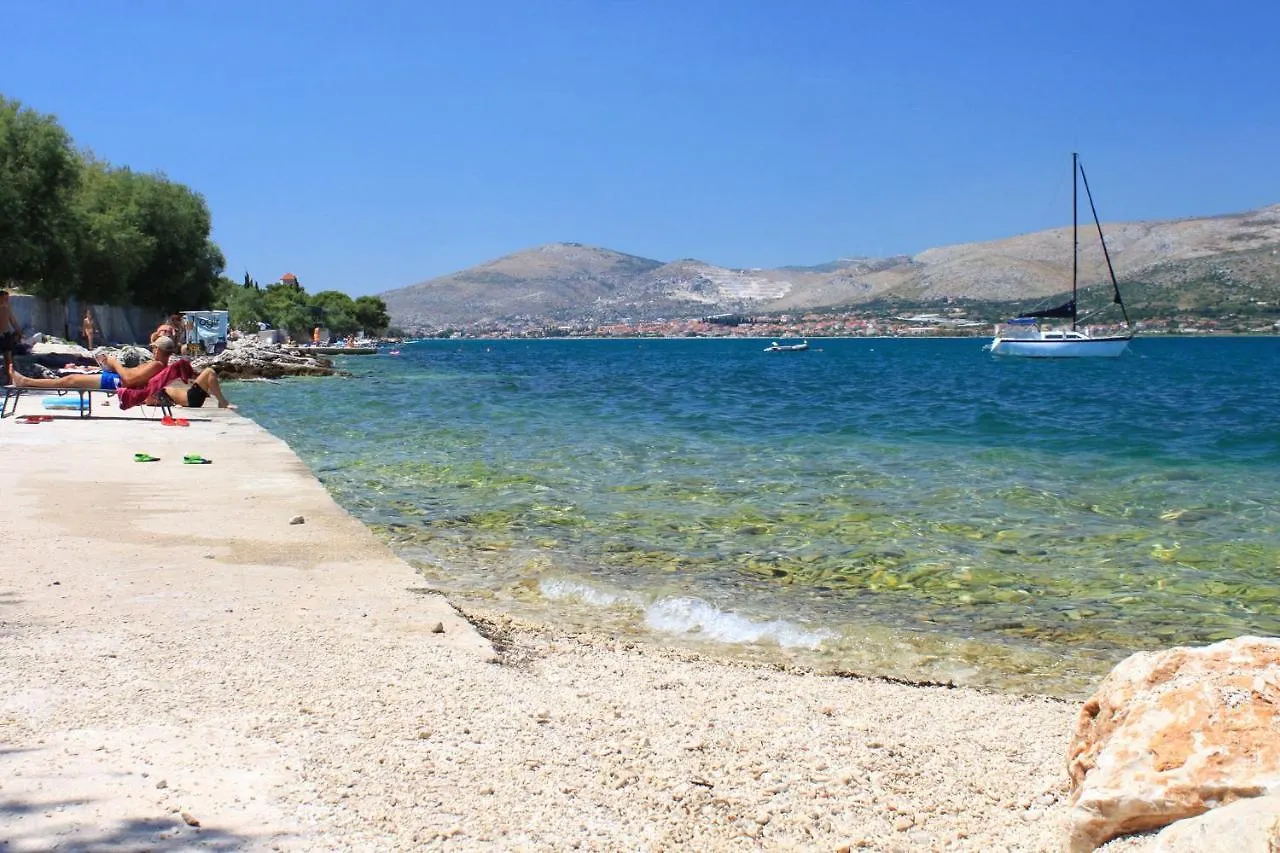 Apartment Arbanija 8651D Trogir