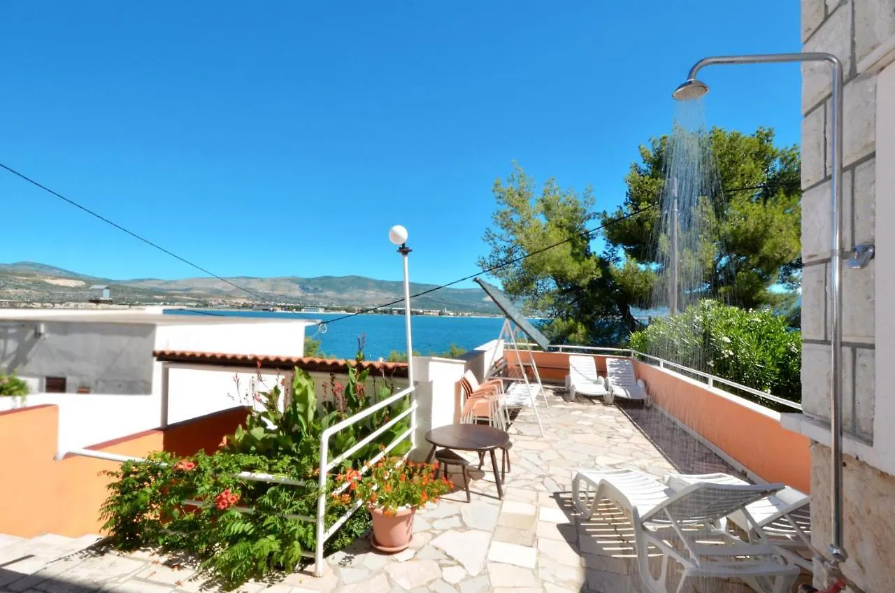 Apartment Arbanija 8651D Trogir