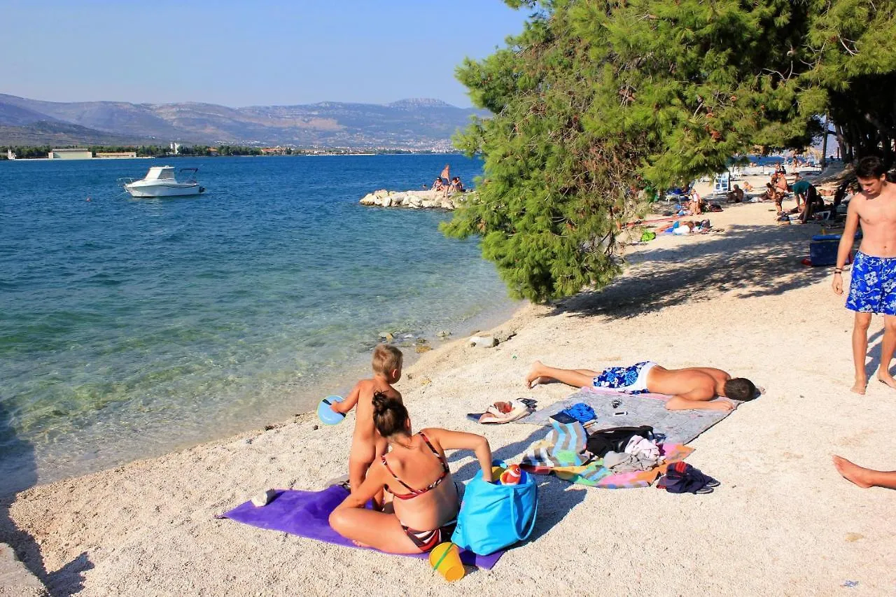 Apartment Arbanija 8651D Trogir Croatia