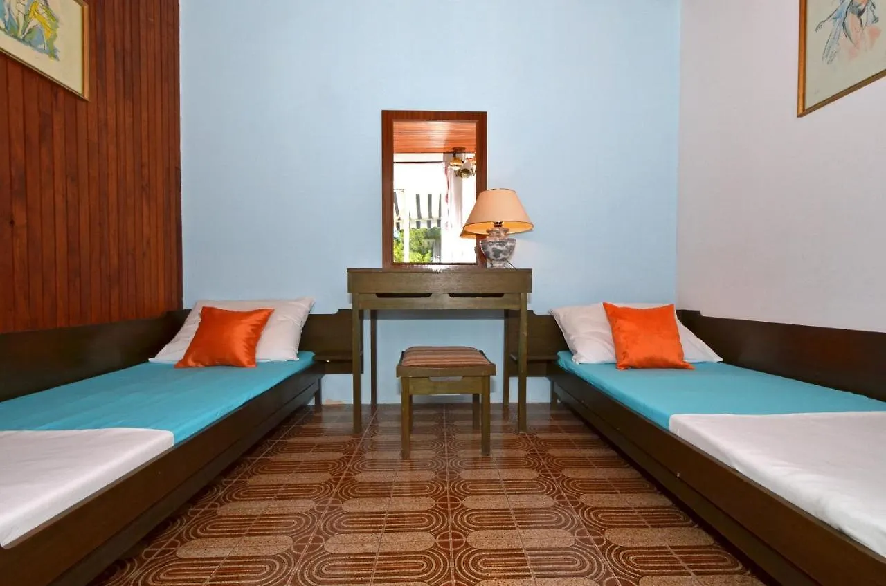 Apartment Arbanija 8651D Trogir 0*,  Croatia