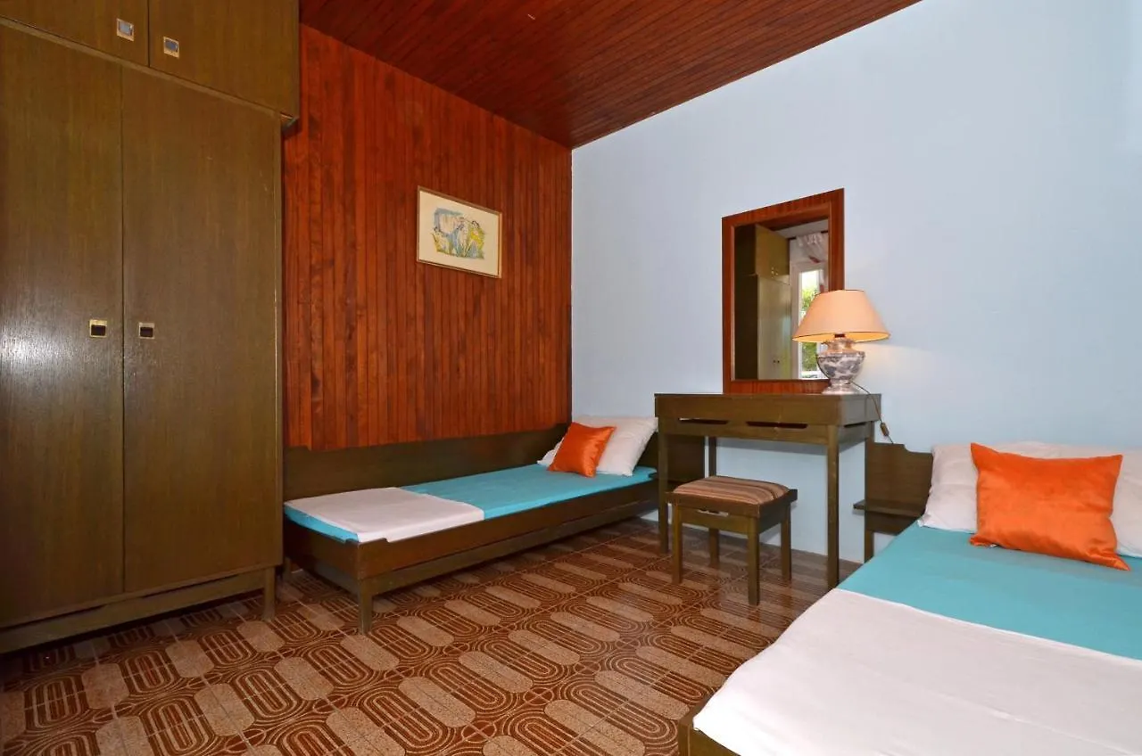 Apartment Arbanija 8651D Trogir
